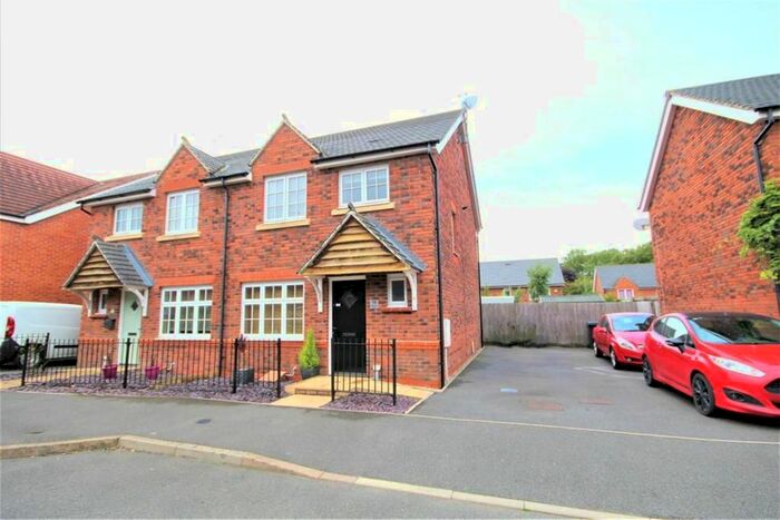 3 Bedroom Property To Rent In Newman Drive, Church Gresley, Swadlincote, DE11