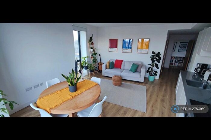1 Bedroom Flat To Rent In Buckhurst Street, London, E2