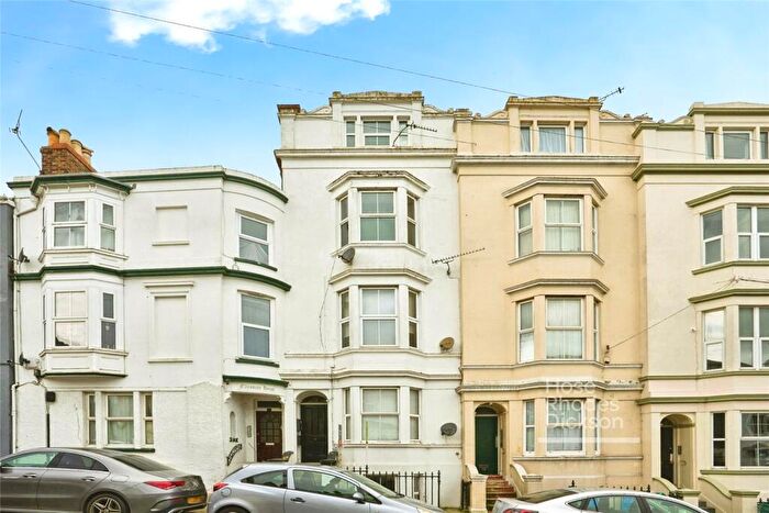 2 Bedroom Apartment For Sale In George Street, Ryde, Isle Of Wight, PO33