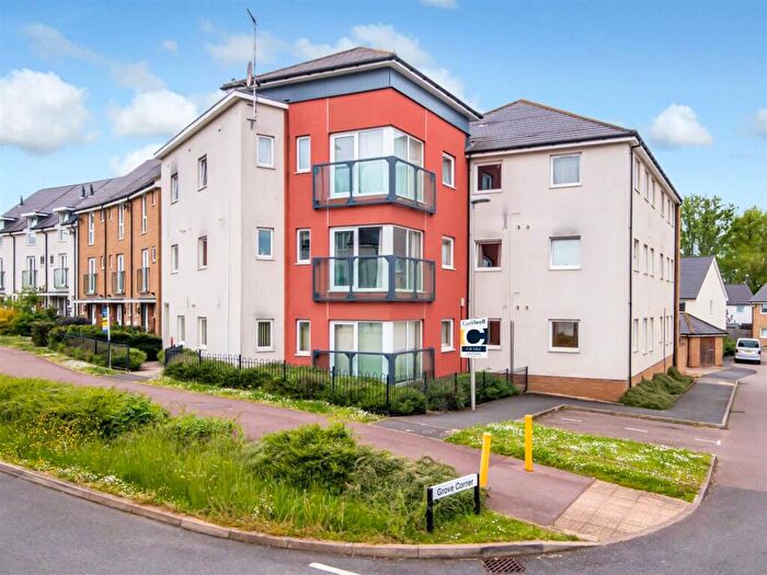 2 Bedroom Apartment For Sale In Top Fair Furlong, Redhouse Park, MK14