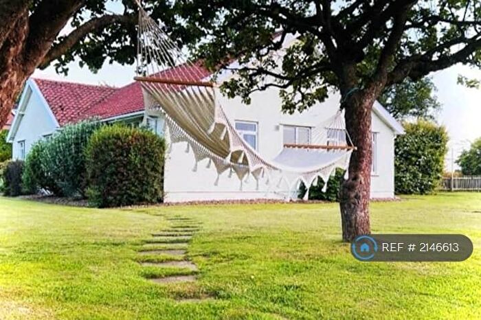 5 Bedroom Bungalow To Rent In Weston Longville, Norwich, NR9