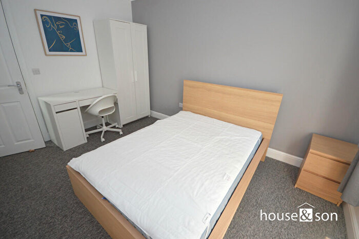 8 Bedroom Detached House To Rent In Ensbury Park Road, Ensbury Park, BH9