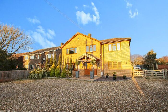 5 Bedroom Detached House For Sale In Carter Street, Fordham, Ely, CB7