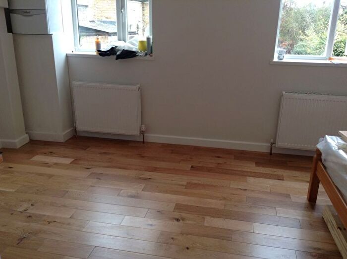 Studio To Rent In Holloway Road, Islington, N7