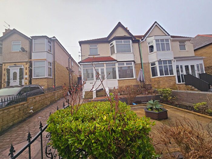4 Bedroom Semi-Detached House To Rent In Bradford Road, Shipley, BD18