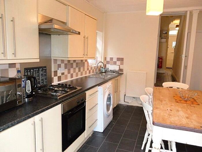 5 Bedroom Terraced House To Rent In Lorne Road, Fallowfield, M14