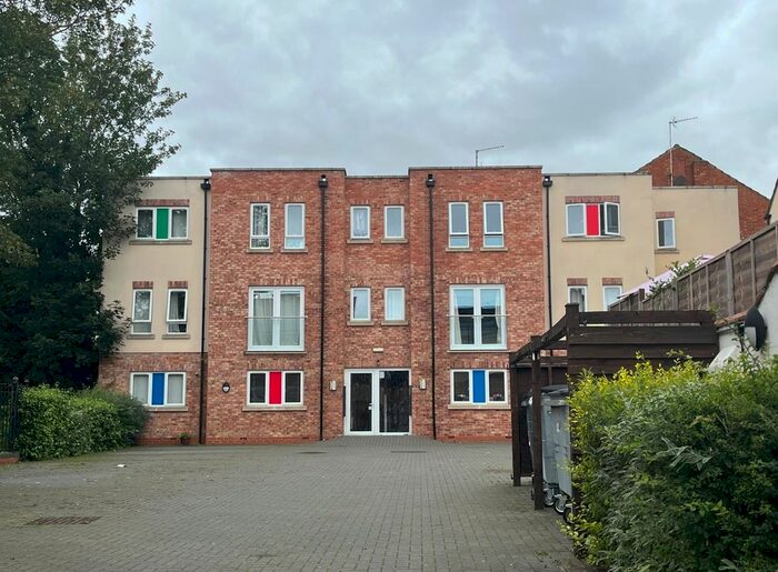 2 Bedroom Flat To Rent In St. Edmunds, St. Edmunds Road, Northampton, NN1