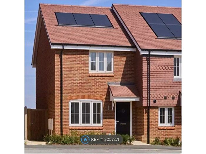 2 Bedroom End Of Terrace House To Rent In Cayley Road, Maidstone, ME15