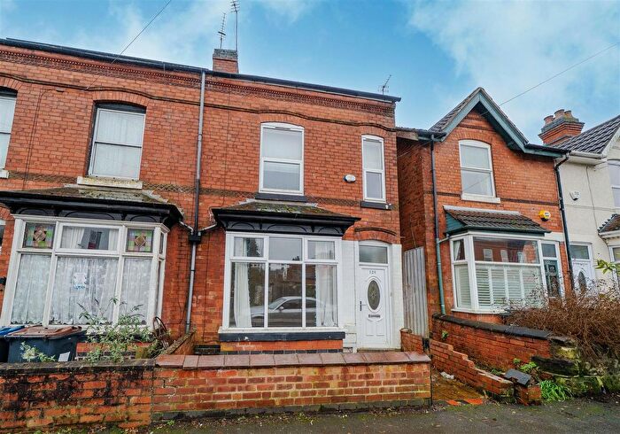 3 Bedroom End Terrace House For Sale In Addison Road, Kings Heath, Birmingham, B14