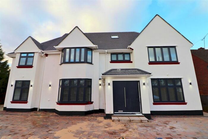 7 Bedroom Detached House To Rent In Deacons Hill Road, Elstree, Borehamwood, WD6