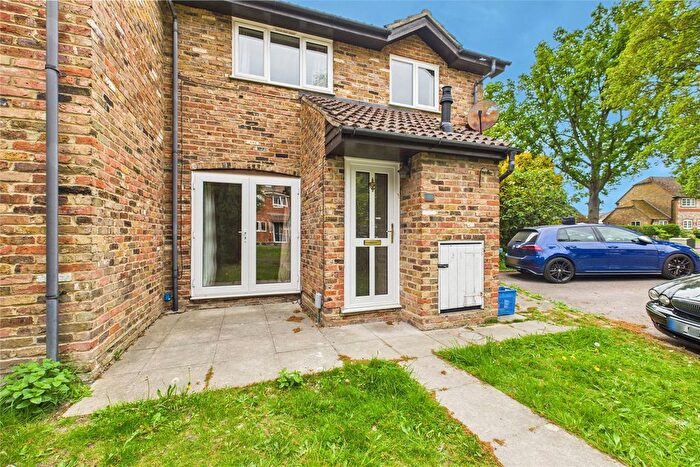 2 Bedroom End Of Terrace House To Rent In Thyme Court, Farnborough, Hampshire, GU14
