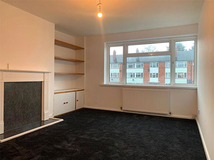 1 Bedroom Flat To Rent In Hanover Way, Windsor, SL4