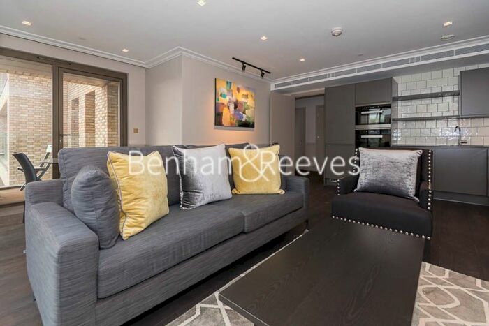2 Bedroom Flat To Rent In Queens Wharf, Hammersmith, W6