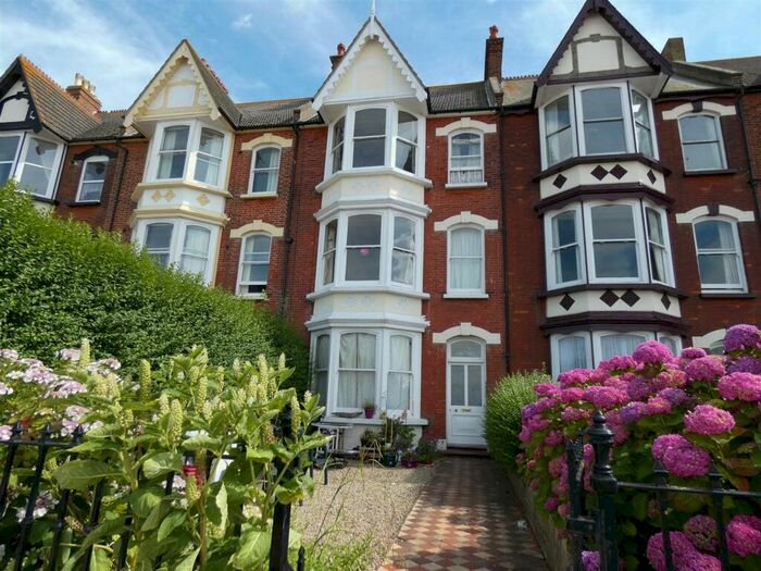 Studio To Rent In Central Parade, Herne Bay, CT6