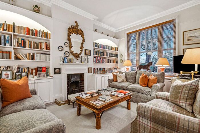 2 Bedroom Flat For Sale In Bishops Park Road, Fulham, London, SW6