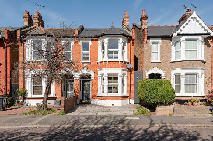 3 Bedroom Semi-detached House For Sale In Herongate Road, Aldersbrook, London, E12