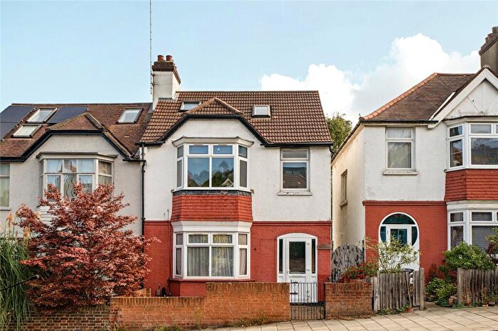 5 Bedroom Semi-Detached House For Sale In Vicars Hill, Ladywell, London, SE13