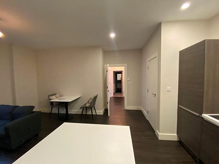 2 Bedroom Apartment To Rent In Dawsons Square, Pudsey, LS28