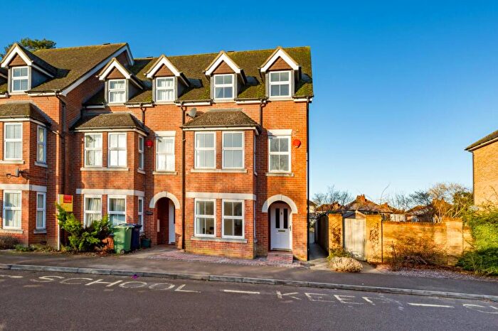3 Bedroom Semi Detached House To Rent In Terrett Avenue, Headington, OX3