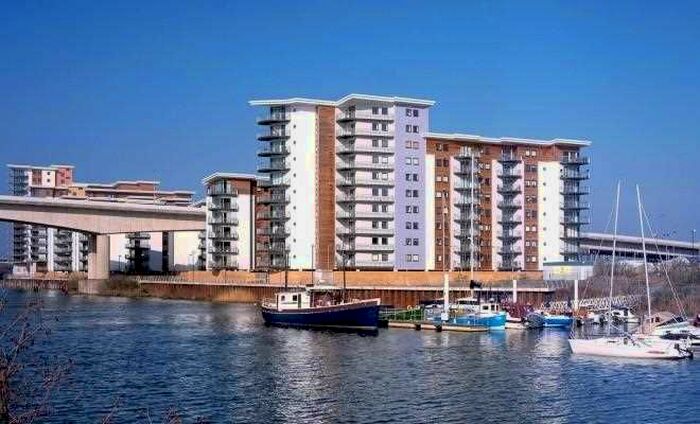 2 Bedroom Flat To Rent In Catrine, Victoria Wharf, Cardiff, CF11