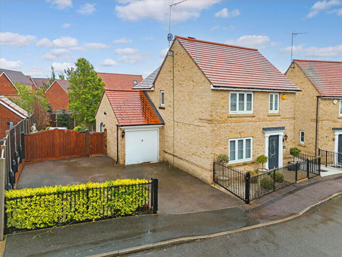 4 Bedroom Detached House For Sale In Cromwell Road, Flitch Green, Dunmow, CM6