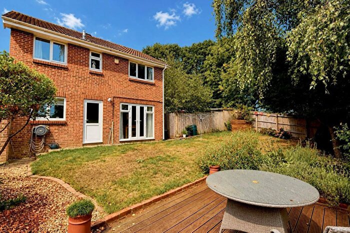 4 Bedroom Detached House For Sale In Pealsham Gardens, Fordingbridge, SP6