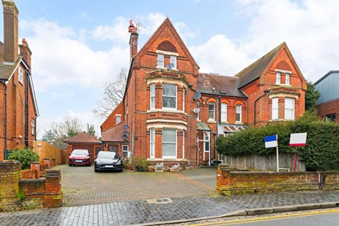 2 Bedroom Flat To Rent In Upper Lattimore Road St. Albans, AL1
