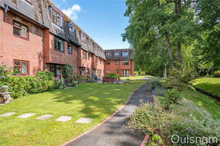 1 Bedroom Apartment For Sale In The Strand, Bromsgrove, Worcestershire, B61