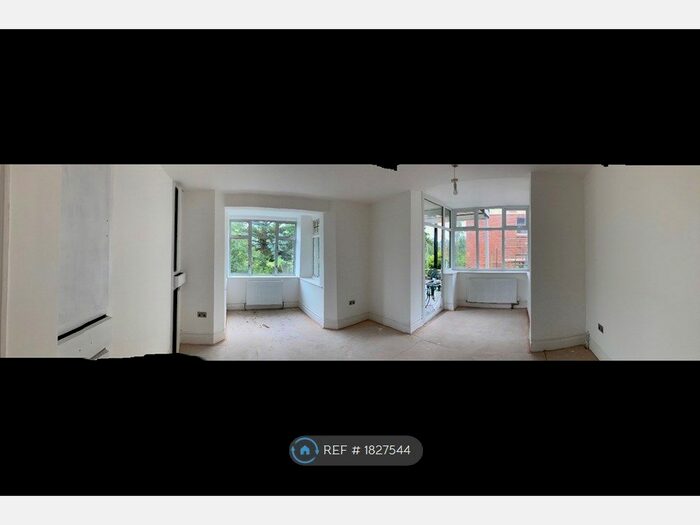 3 Bedroom Flat To Rent In Yeovil, Yeovil, BA20