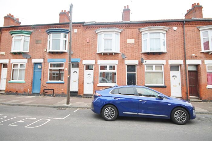 2 Bedroom Terraced House To Rent In Raymond Road, Leicester, LE3