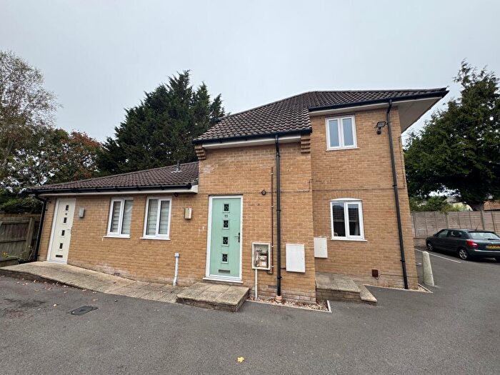 2 Bedroom Flat To Rent In Columbia Road, Bournemouth, BH10