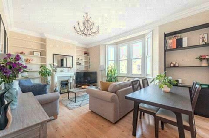 2 Bedroom Apartment To Rent In Grand Parade, Green Lanes, London, N4