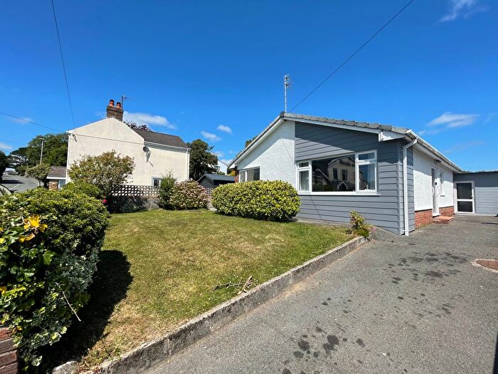 3 Bedroom Detached Bungalow To Rent In Hunters Park, Tenby, SA70