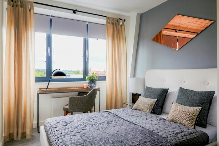 2 Bedroom Apartment To Rent In St. Peters Street, Bedford, Bedfordshire, MK40