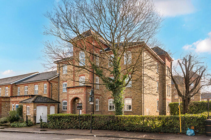 2 Bedroom Apartment For Sale In George Lane, London, SE13