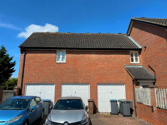 1 Bedroom Coach House To Rent In Cox Close, IP5