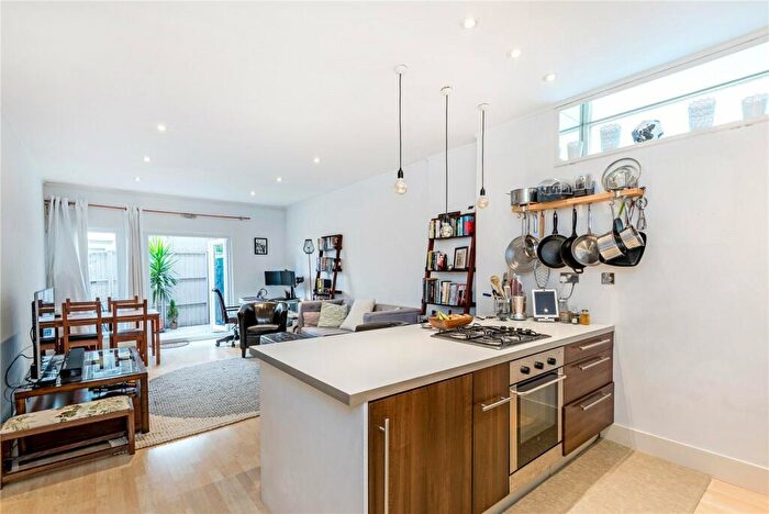 1 Bedroom Flat To Rent In Mountgrove Road, Finsbury Park, N5