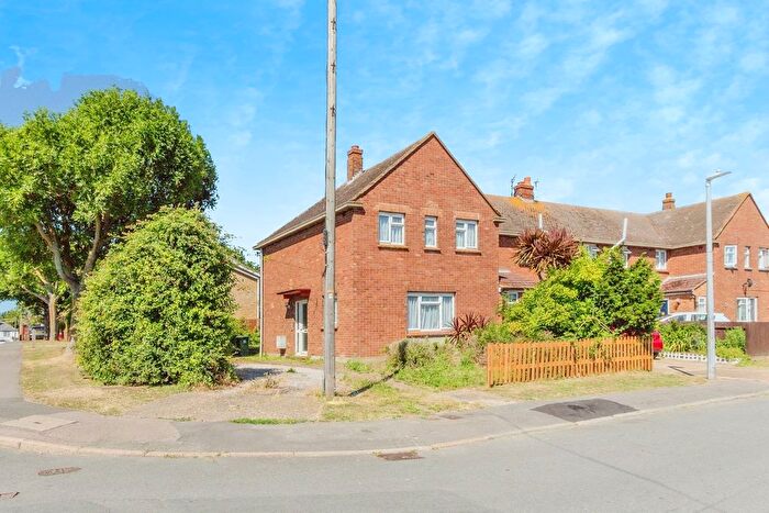3 Bedroom End Of Terrace House For Sale In Bramley Way, Sheerness, Kent, ME12