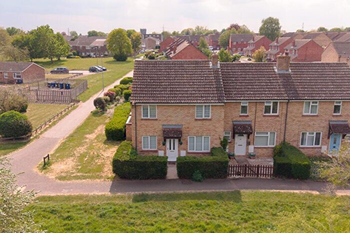 4 Bedroom Semi-Detached House For Sale In Lady Way, St. Neots, PE19