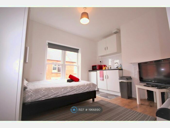 Studio To Rent In Market Street, Heanor, DE75