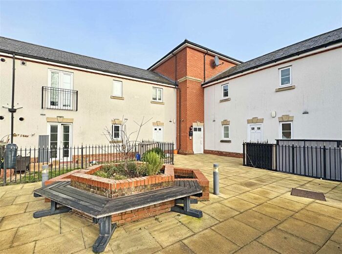 2 Bedroom Flat For Sale In Little Dominie Court, Fayrewood Drive, Great Leighs, CM3