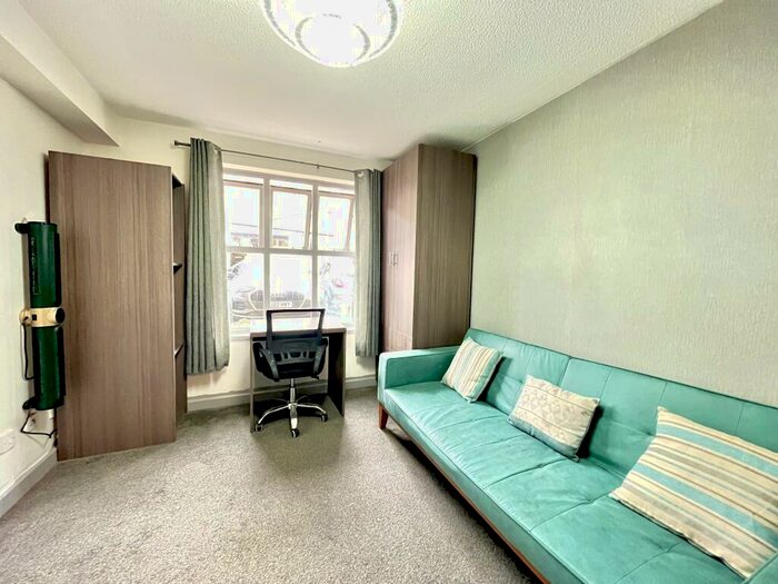 2 Bedroom Apartment To Rent In The Chare, Newcastle Upon Tyne, NE1