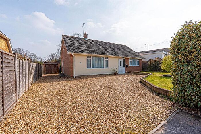 3 Bedroom Detached Bungalow For Sale In Lake Road, Verwood, BH31