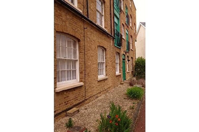 1 Bedroom Flat To Rent In The Old Courtyard, Park Road, Bromley, BR1