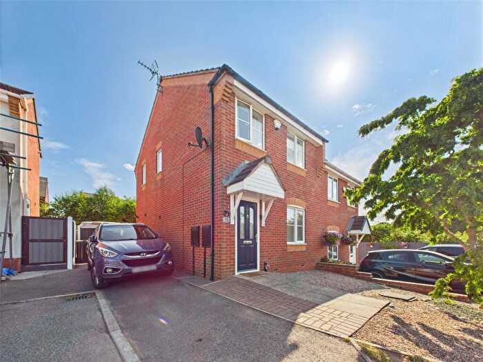 3 Bedroom Semi-Detached House For Sale In Sunflower Close, Shirebrook, Mansfield, Derbyshire, NG20