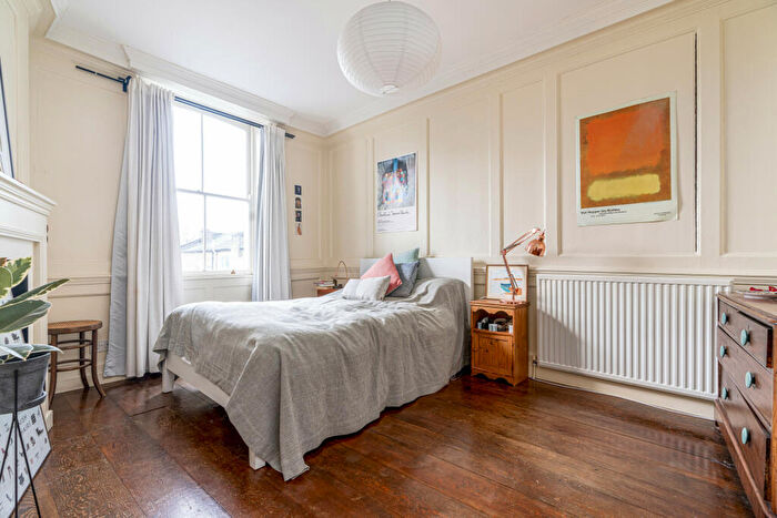 2 Bedroom Flat To Rent In Stoke Newington Church Street, London, N16