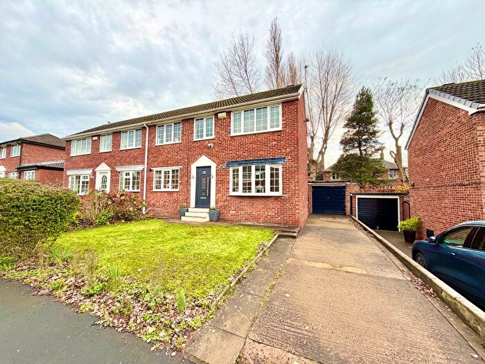 3 Bedroom Semi-Detached House For Sale In Vicarage Close, Wakefield, West Yorkshire, WF1