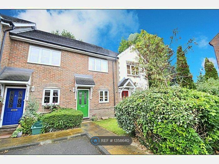 2 Bedroom Terraced House To Rent In Meadowbrook Court, Isleworth, TW7