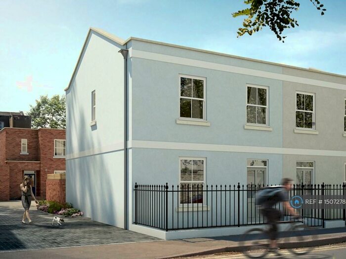 2 Bedroom Semi-Detached House To Rent In Hewlett Mews, Cheltenham, GL52