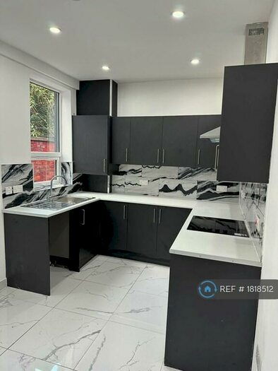 3 Bedroom Terraced House To Rent In Egde Lane, Manchester, M43